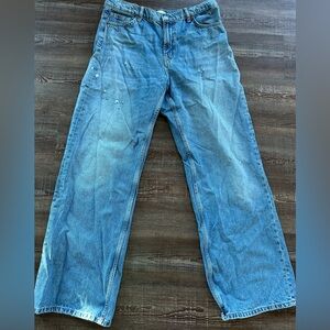 Zara wide leg jeans size 8, slightly distressed